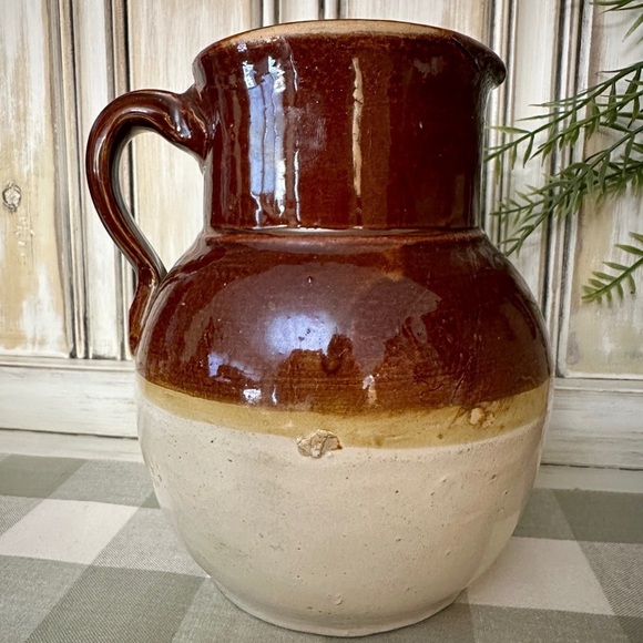 VINTAGE, STONEWARE PITCHER. EARLY 20TH CENTURY. TWO-TONE DESIGN - Picture 3 of 8
